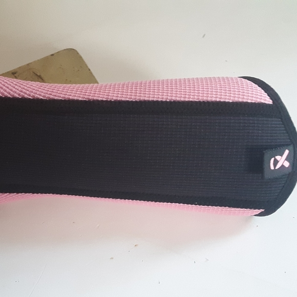 Pink Breast Cancer Awareness Stealth Club Cover #5  Stretch Material FLAW - Picture 9 of 12